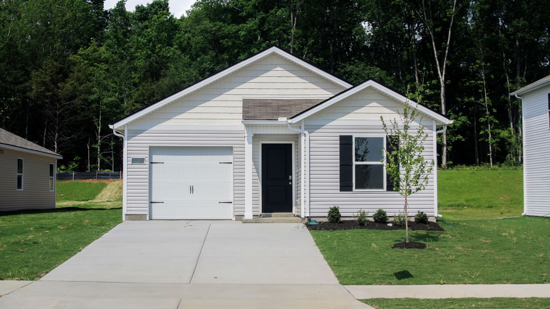 Exterior:Elevation Image 0.