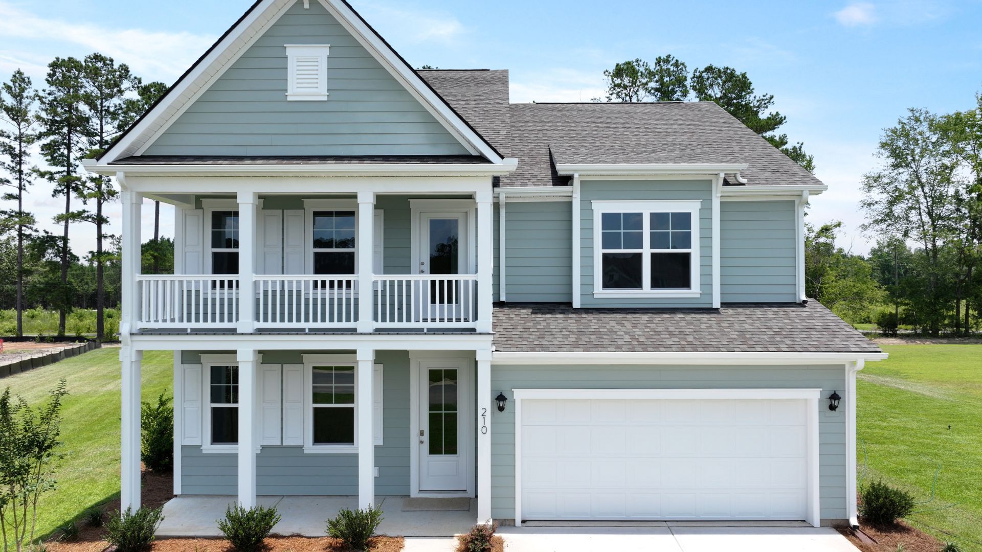 Exterior:Elevation Image 0.