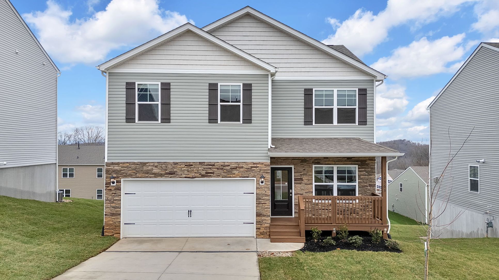 Exterior:Elevation Image 0.