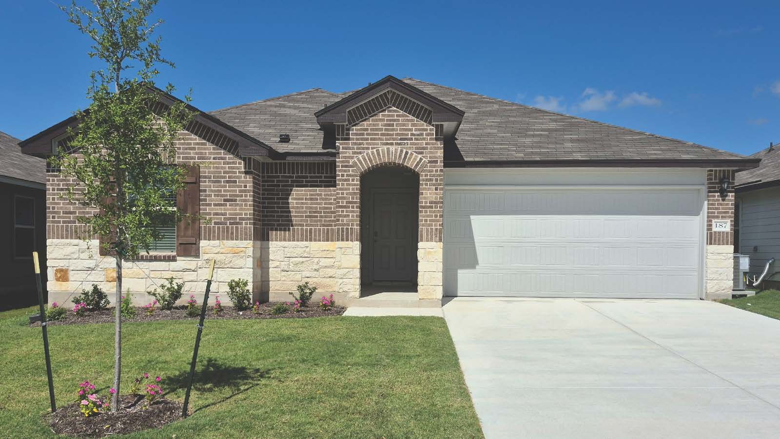 Exterior:Elevation Image 0.