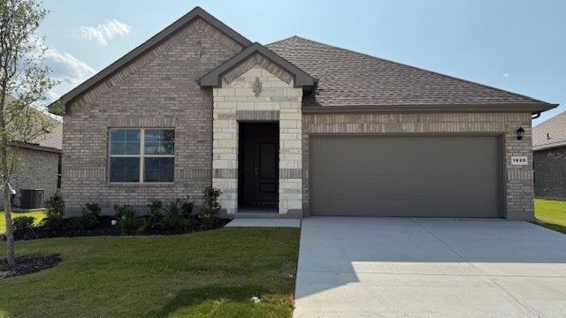 Exterior:Elevation Image 0.