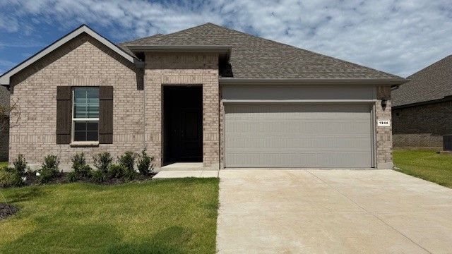 Exterior:Elevation Image 0.