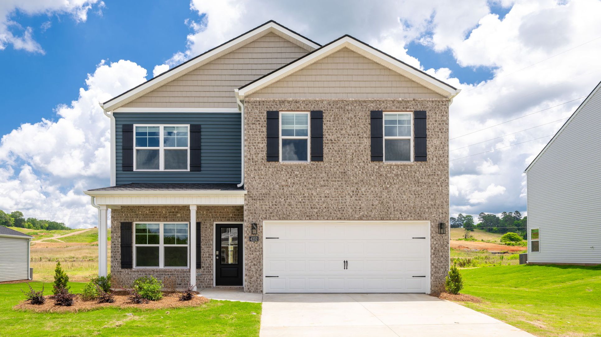 Exterior:Elevation Image 0.