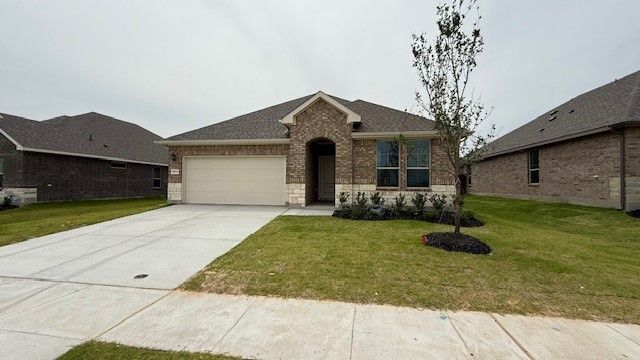 Exterior:Elevation Image 0.