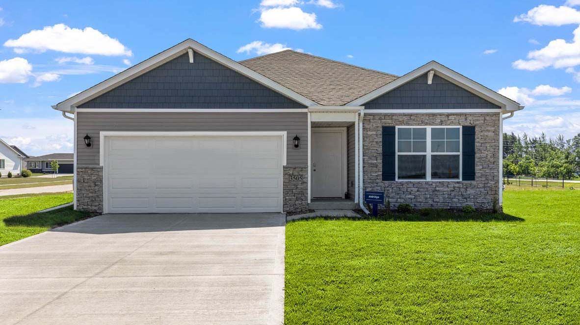 Exterior:Elevation Image 0.