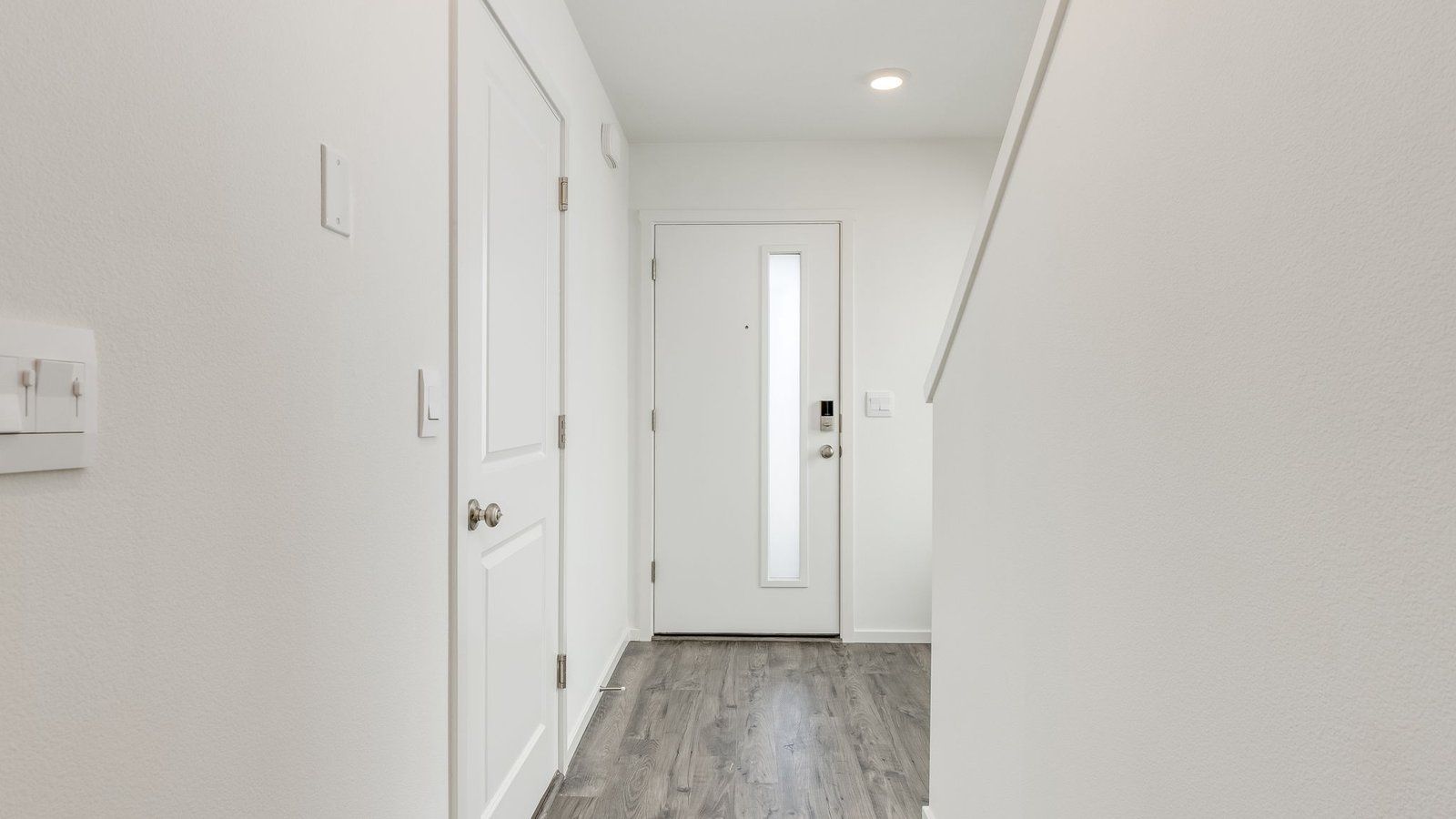 Exterior:Elevation Image 1.