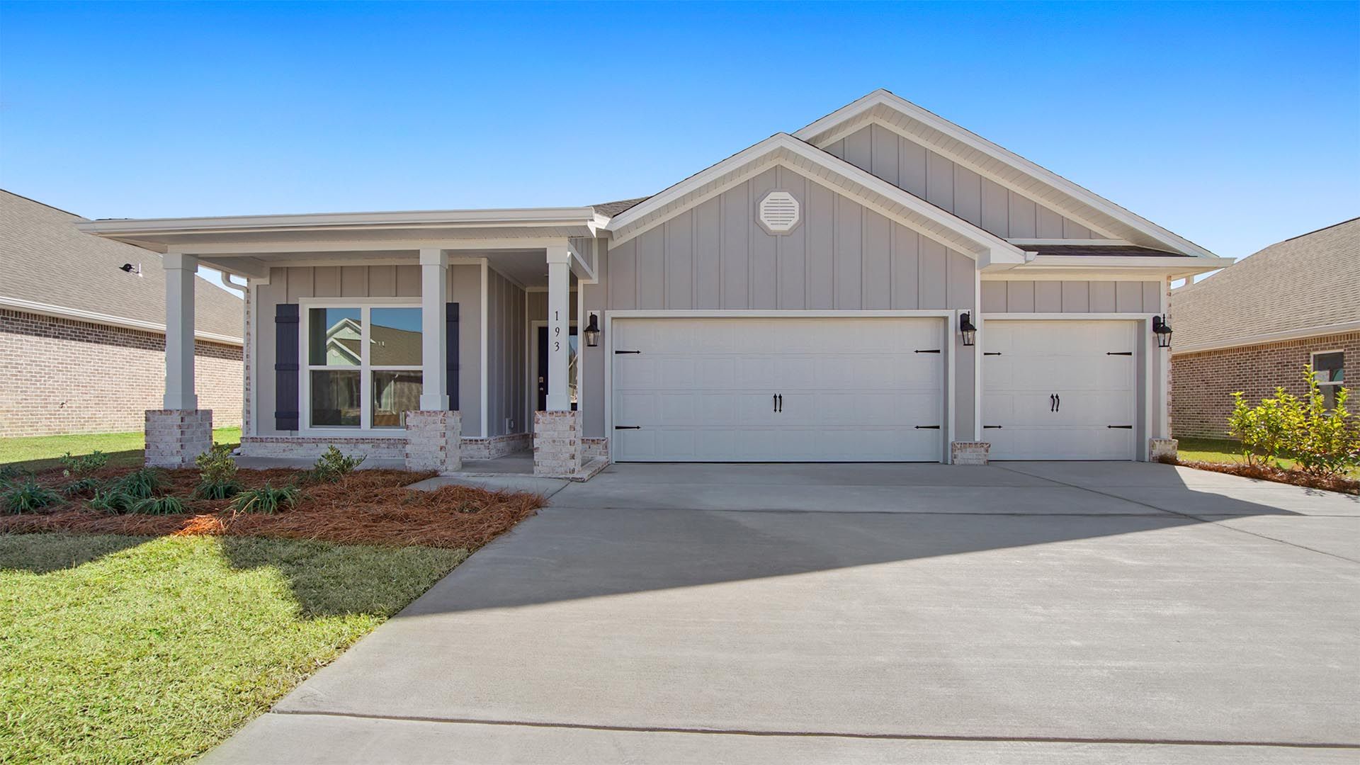 Exterior:Elevation Image 0.