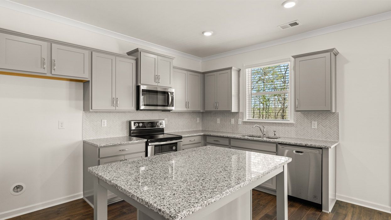 Exterior:Elevation Image 3.