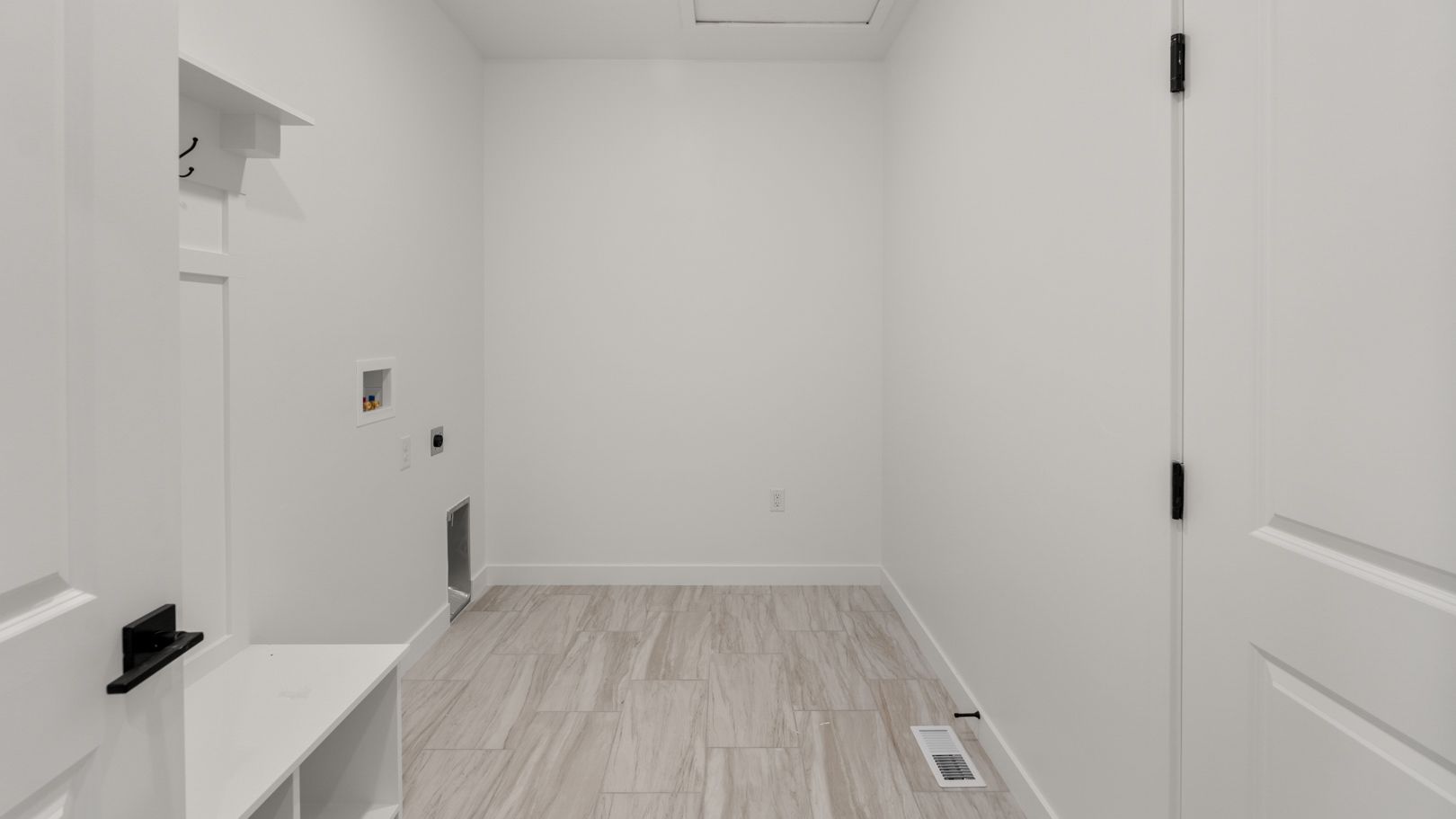 Exterior:Elevation Image 2.