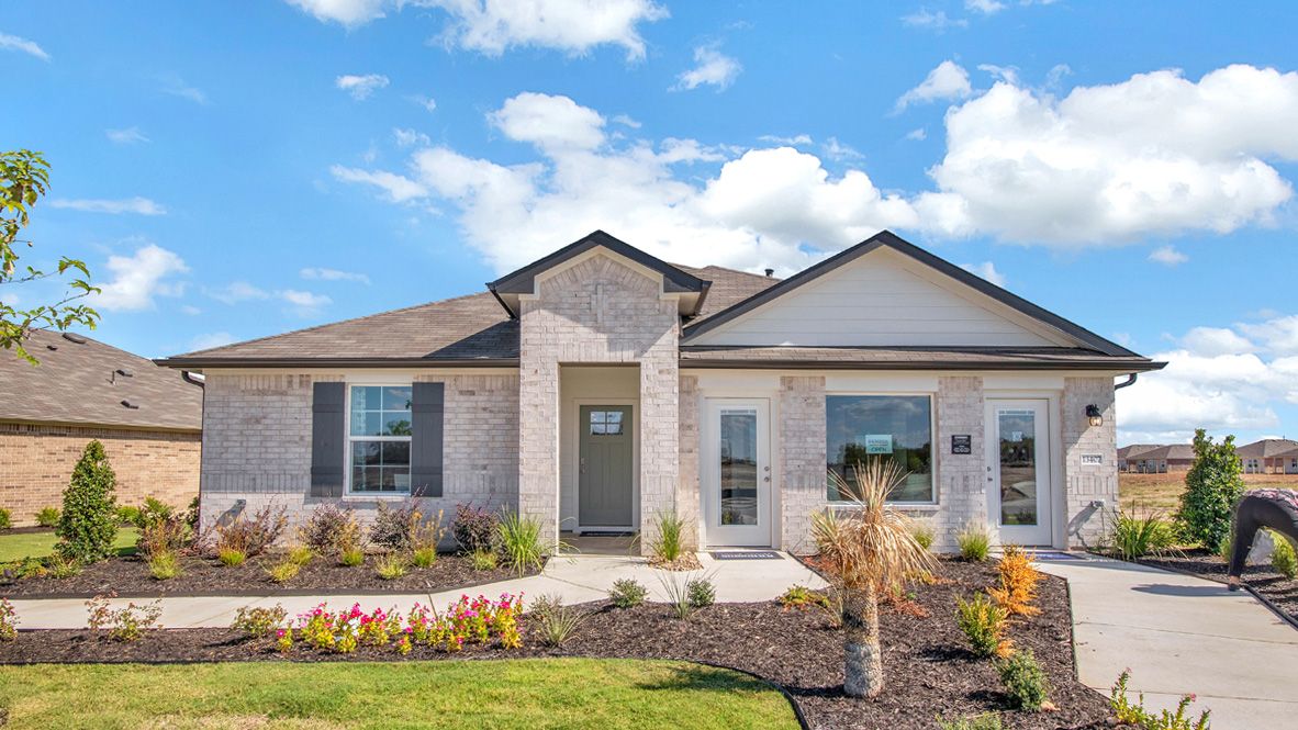 Exterior:Elevation Image 0.