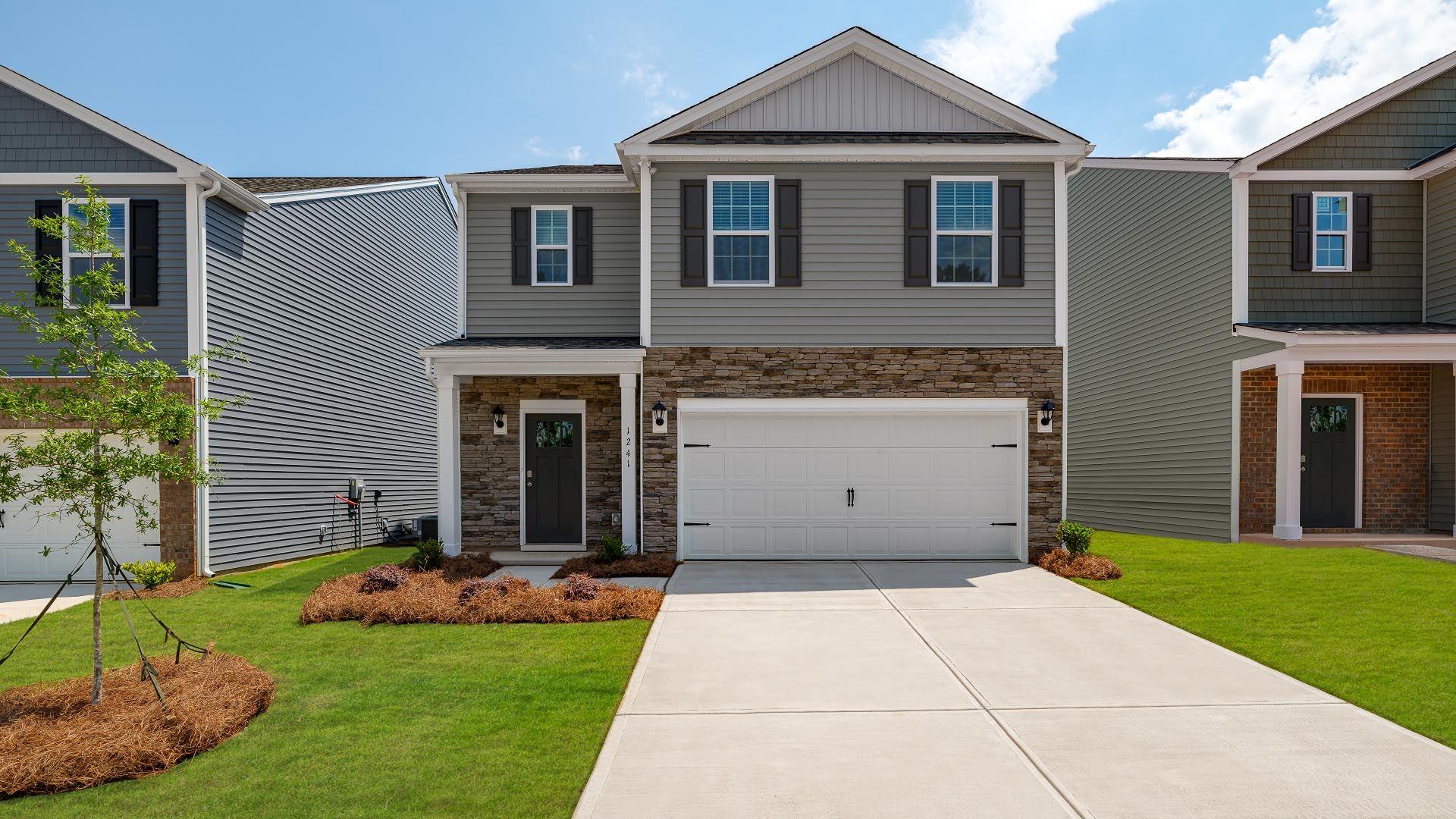 Exterior:Elevation Image 0.