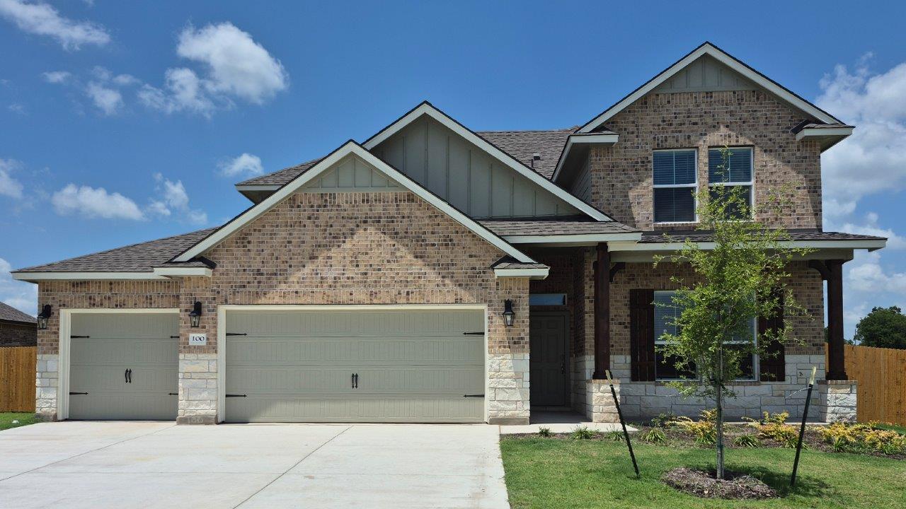 Exterior:Elevation Image 0.