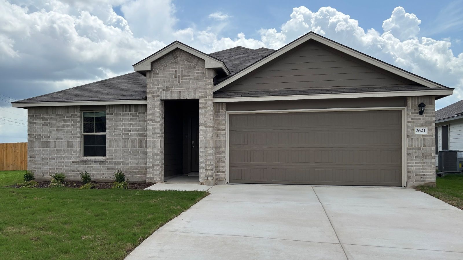 Exterior:Elevation Image 0.