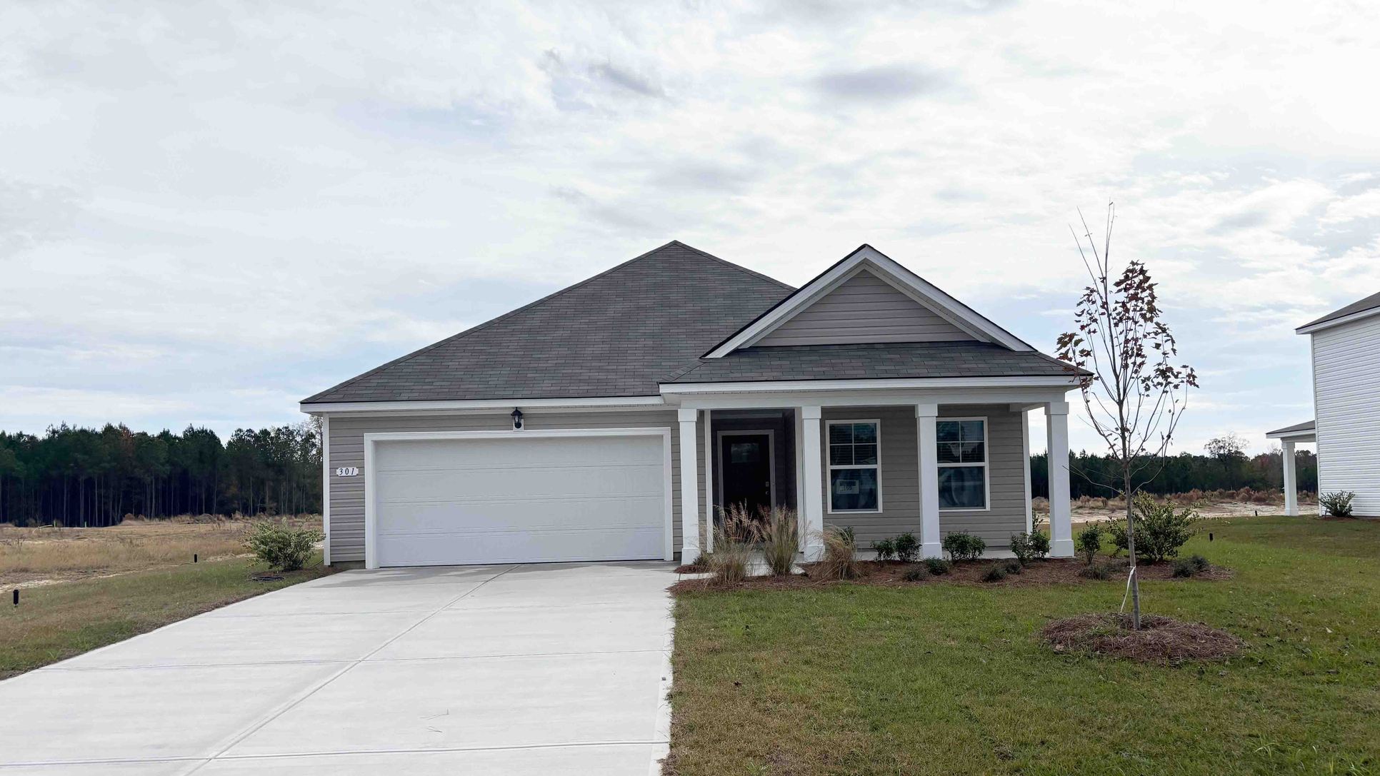 Exterior:Elevation Image 0.