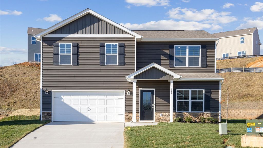 Exterior:Elevation Image 0.