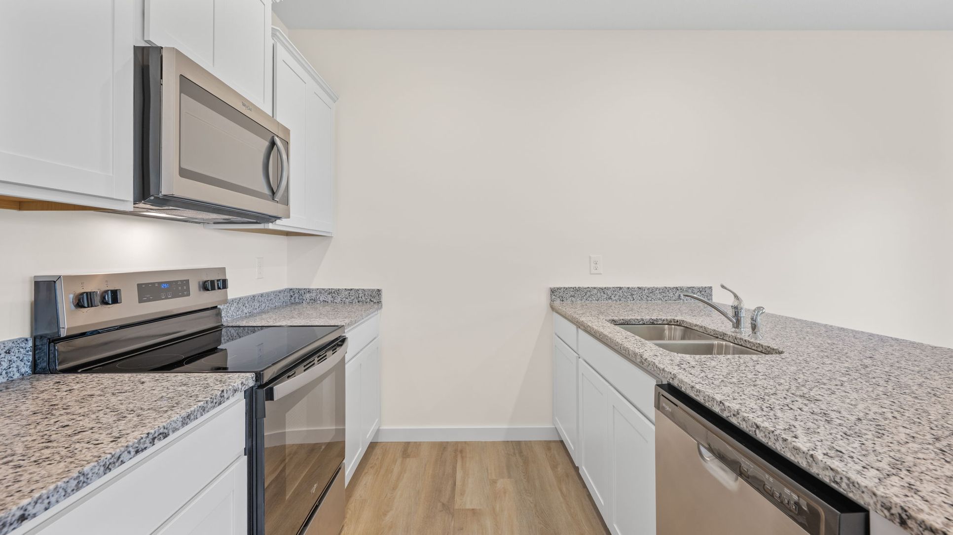 Exterior:Elevation Image 3.