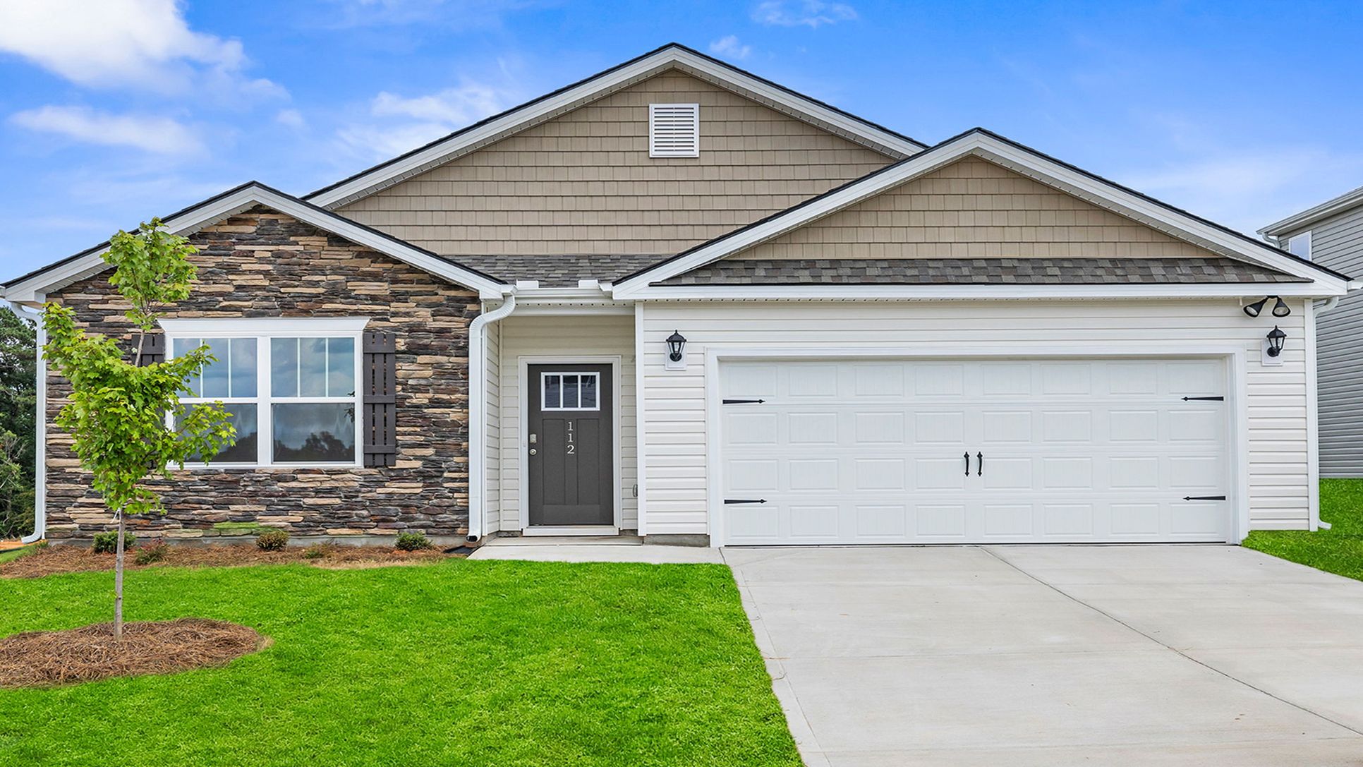 Exterior:Elevation Image 0.