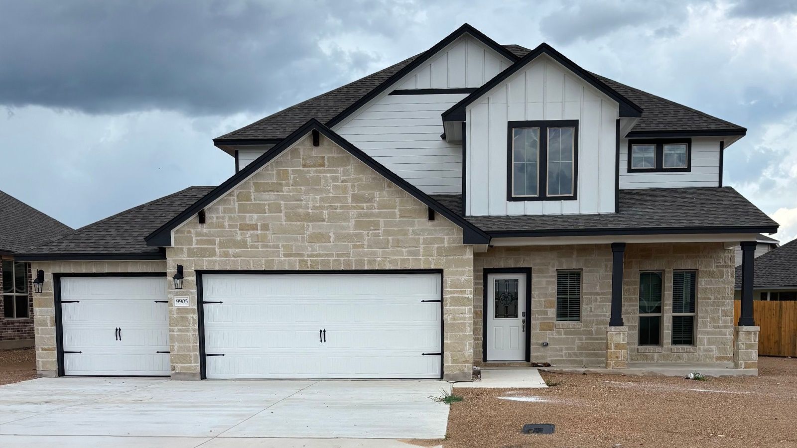 Exterior:Elevation Image 0.