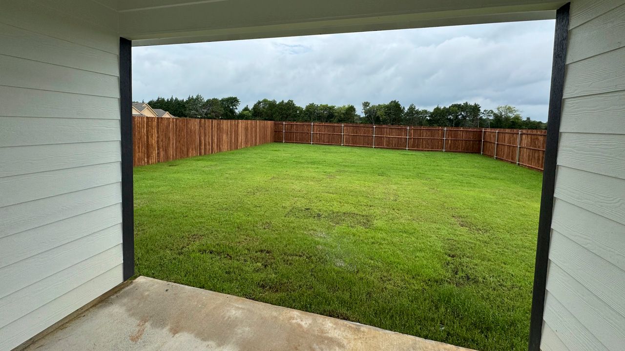 Exterior:Elevation Image 1.