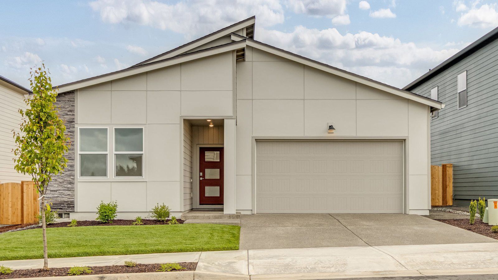 Exterior:Elevation Image 0.