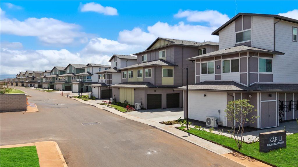 Exterior:Elevation Image 1.