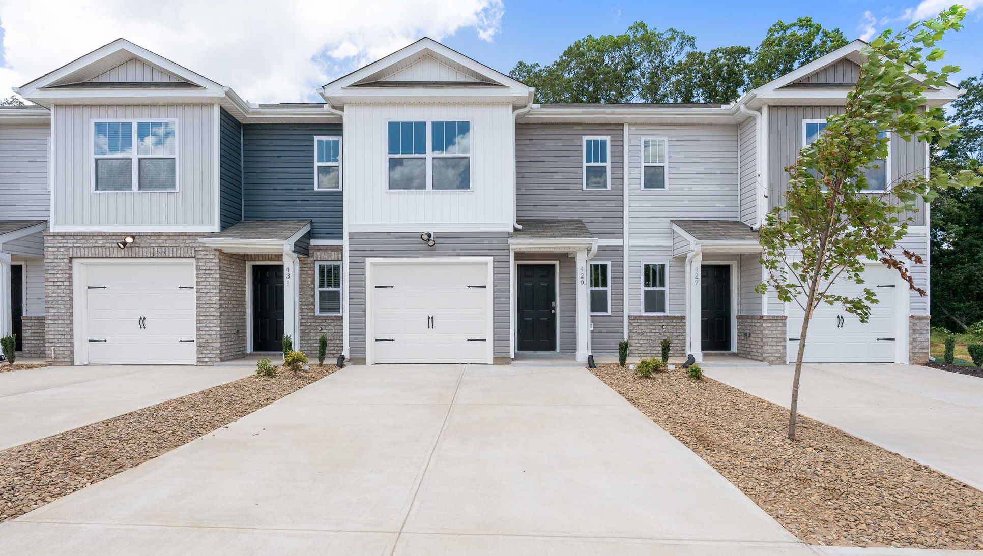 Exterior:Elevation Image 0.