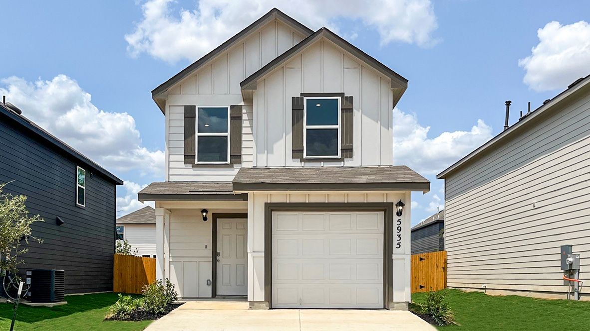 Exterior:Elevation Image 0.