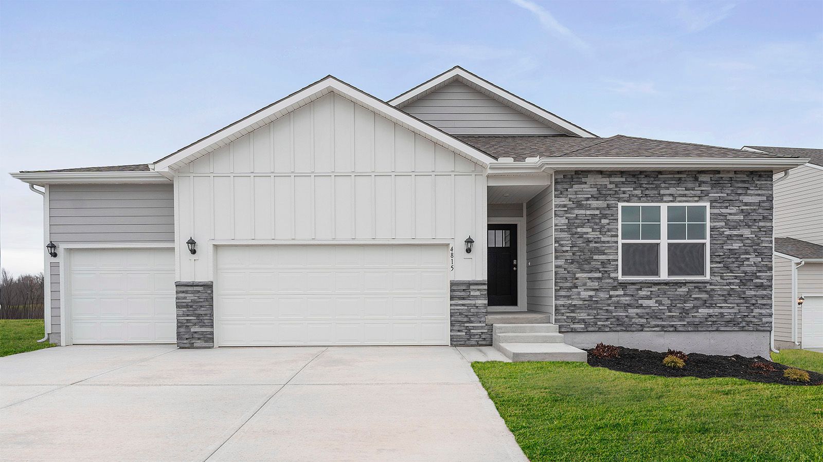 Exterior:Elevation Image 0.