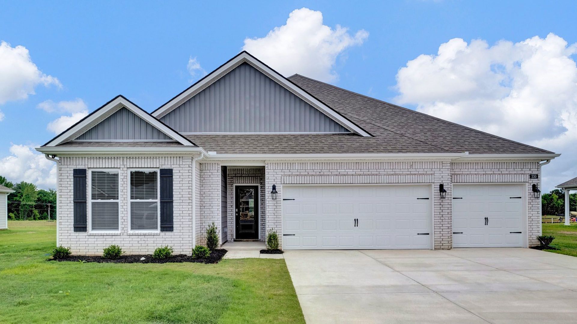 Exterior:Elevation Image 0.