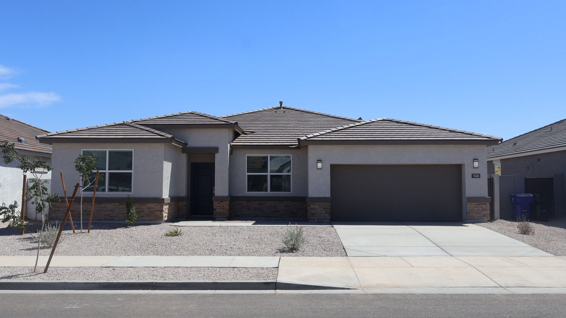 Exterior:Elevation Image 0.
