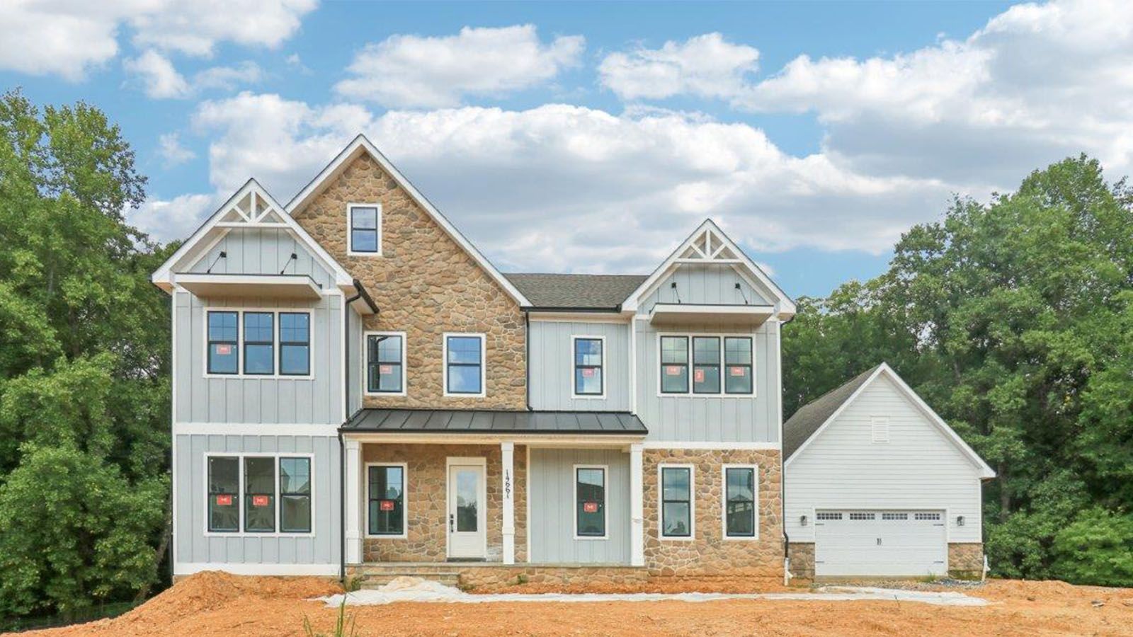 Exterior:Elevation Image 0.
