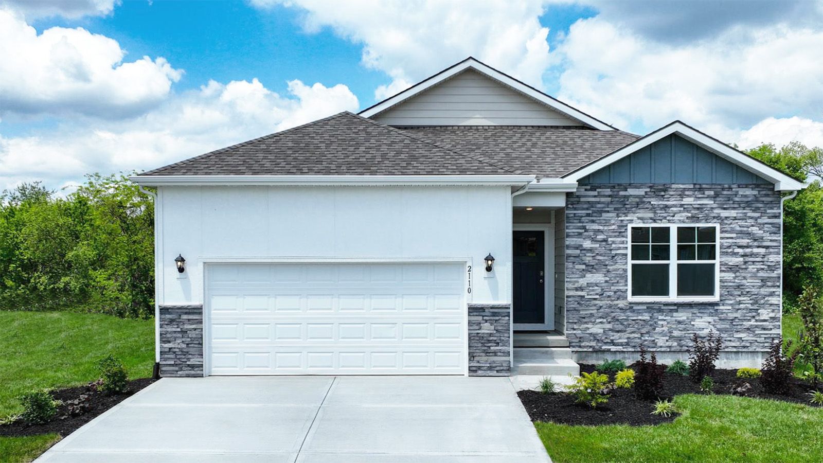 Exterior:Elevation Image 0.