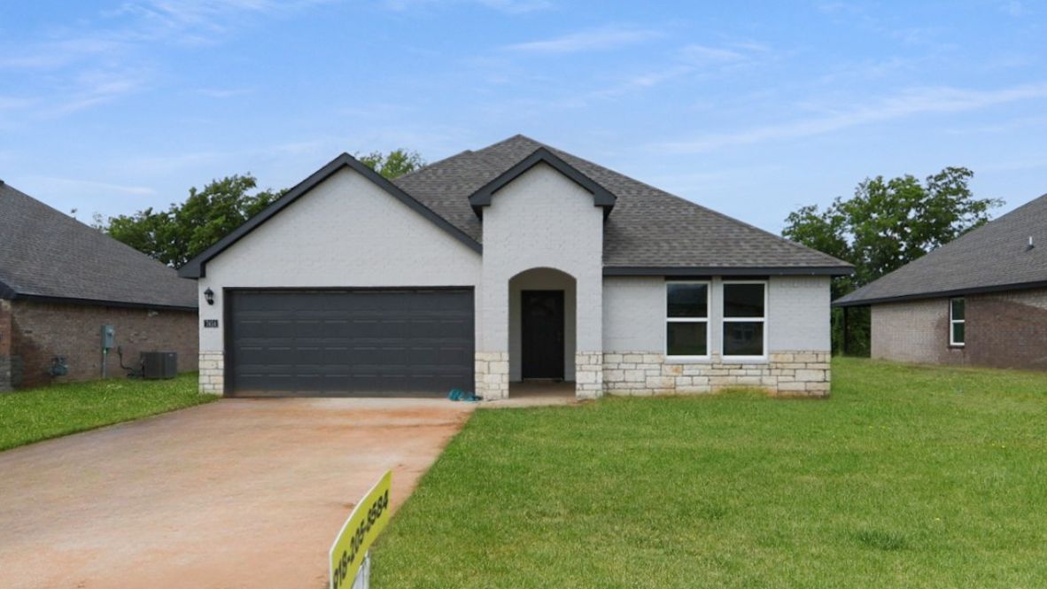 Exterior:Elevation Image 0.