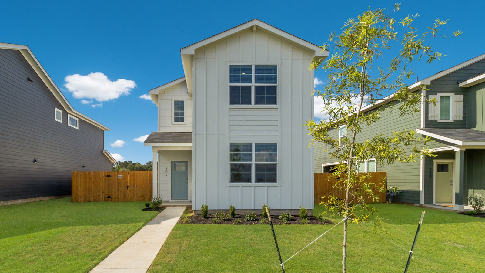 Exterior:Elevation Image 0.
