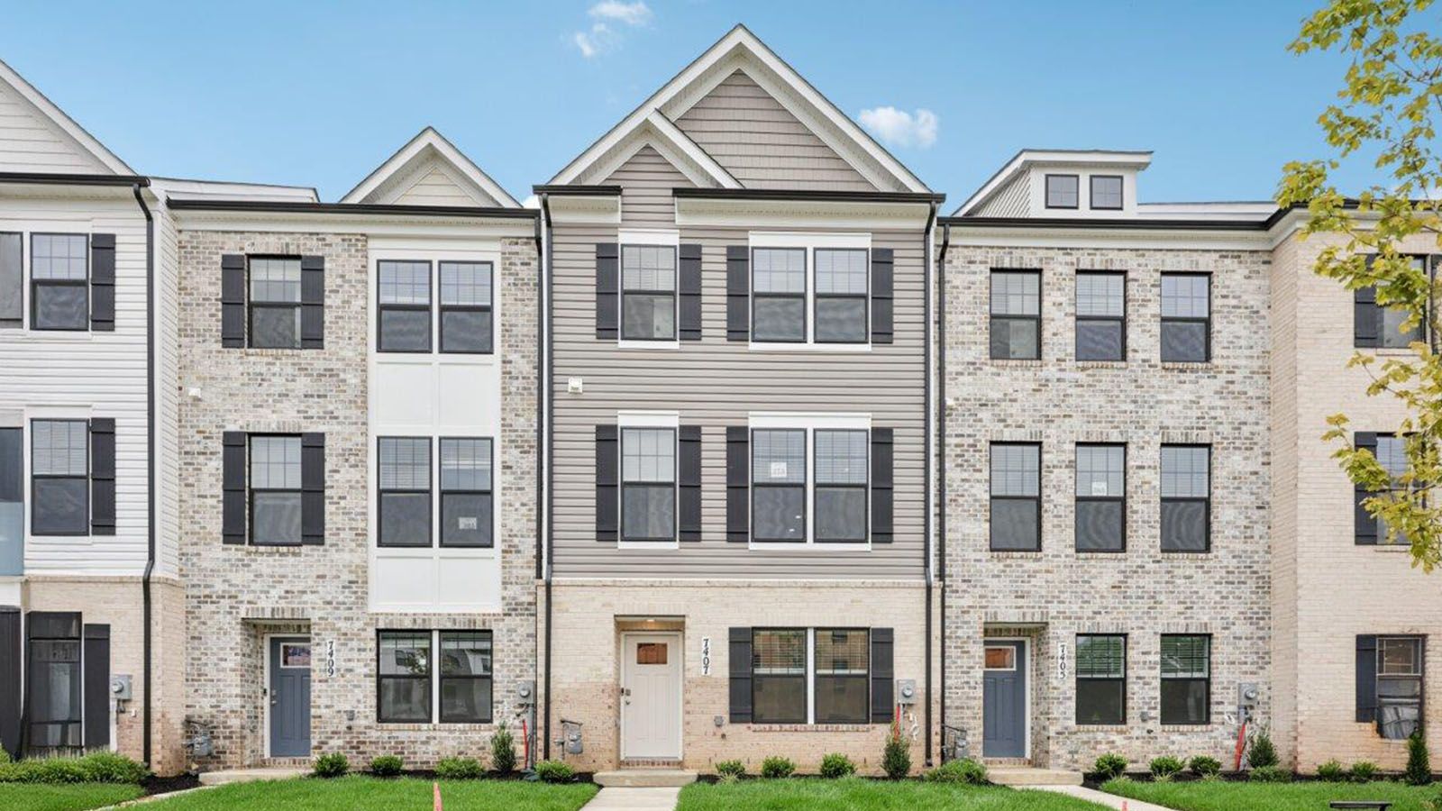 Exterior:Elevation Image 0.