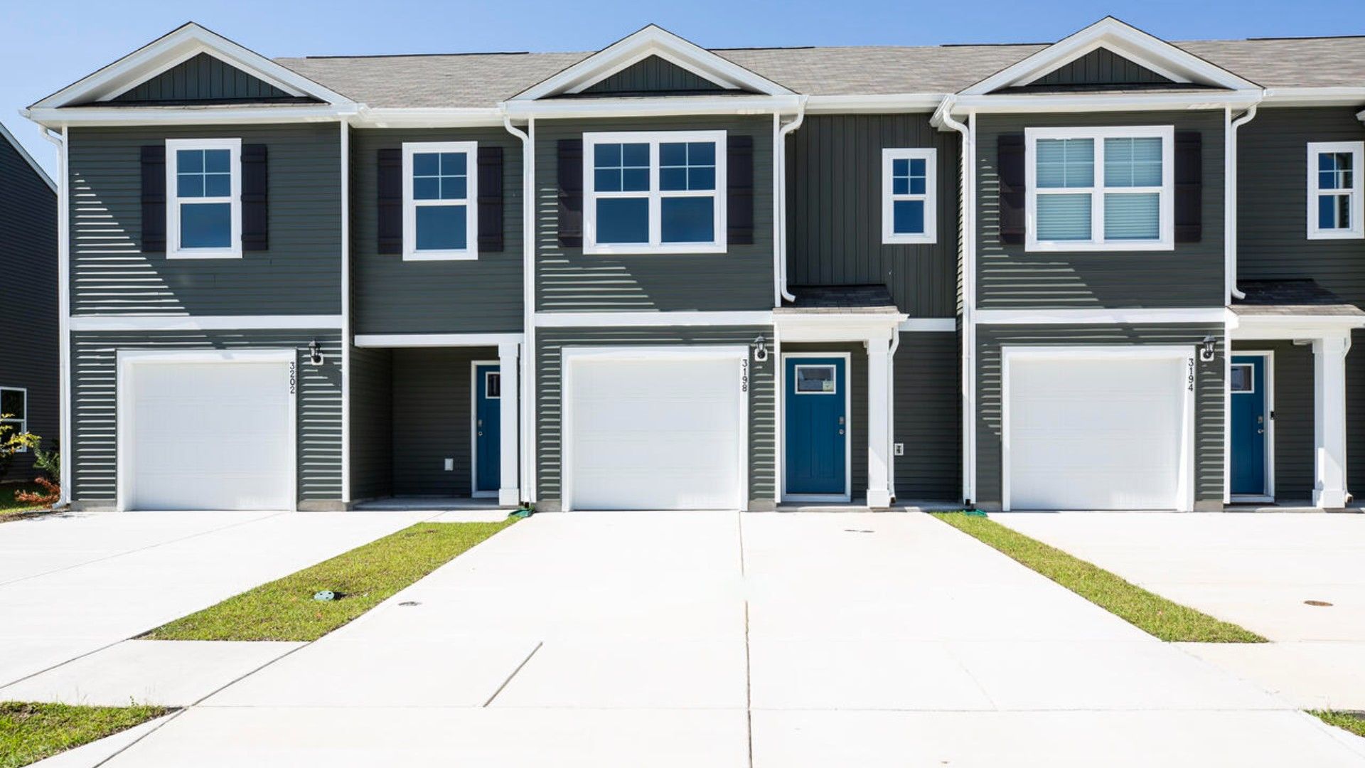 Exterior:Elevation Image 0.