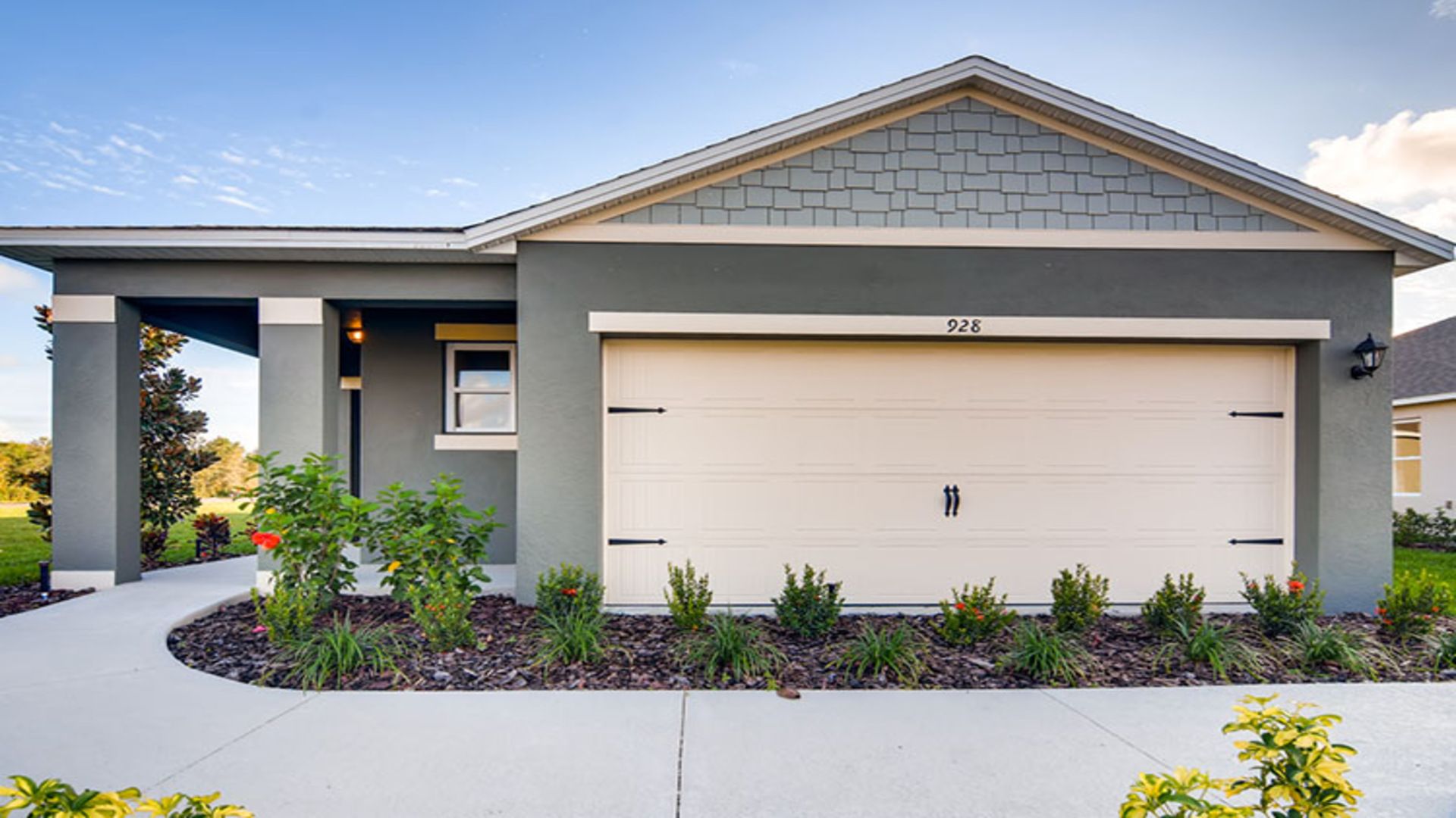 Exterior:Elevation Image 0.