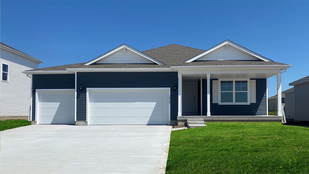 Exterior:Elevation Image 0.