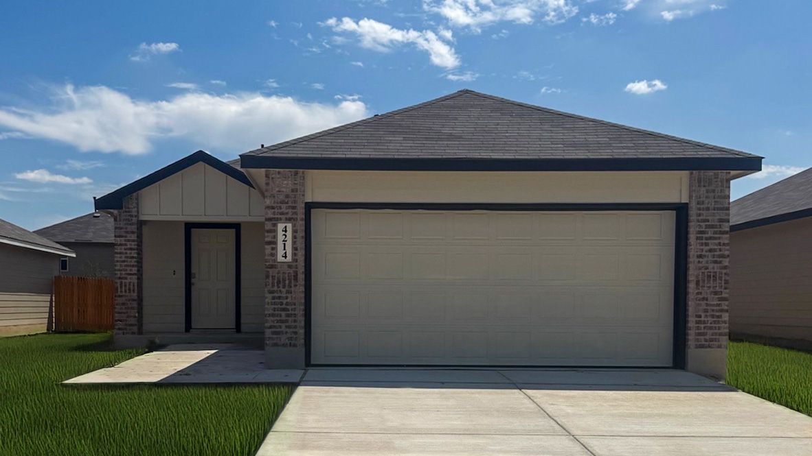 Exterior:Elevation Image 0.