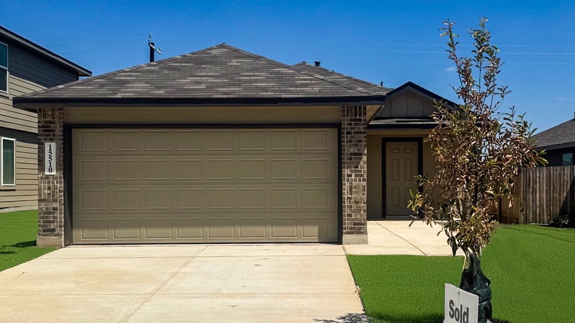 Exterior:Elevation Image 0.