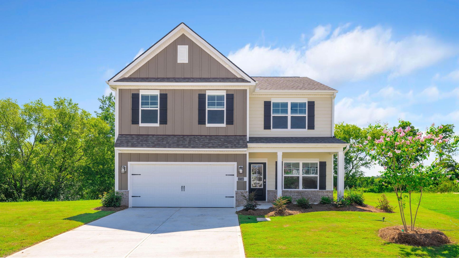 Exterior:Elevation Image 0.