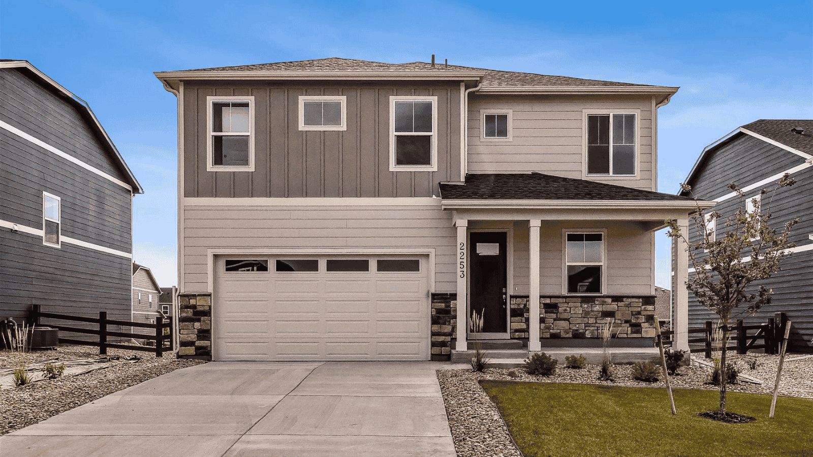 Exterior:Elevation Image 0.