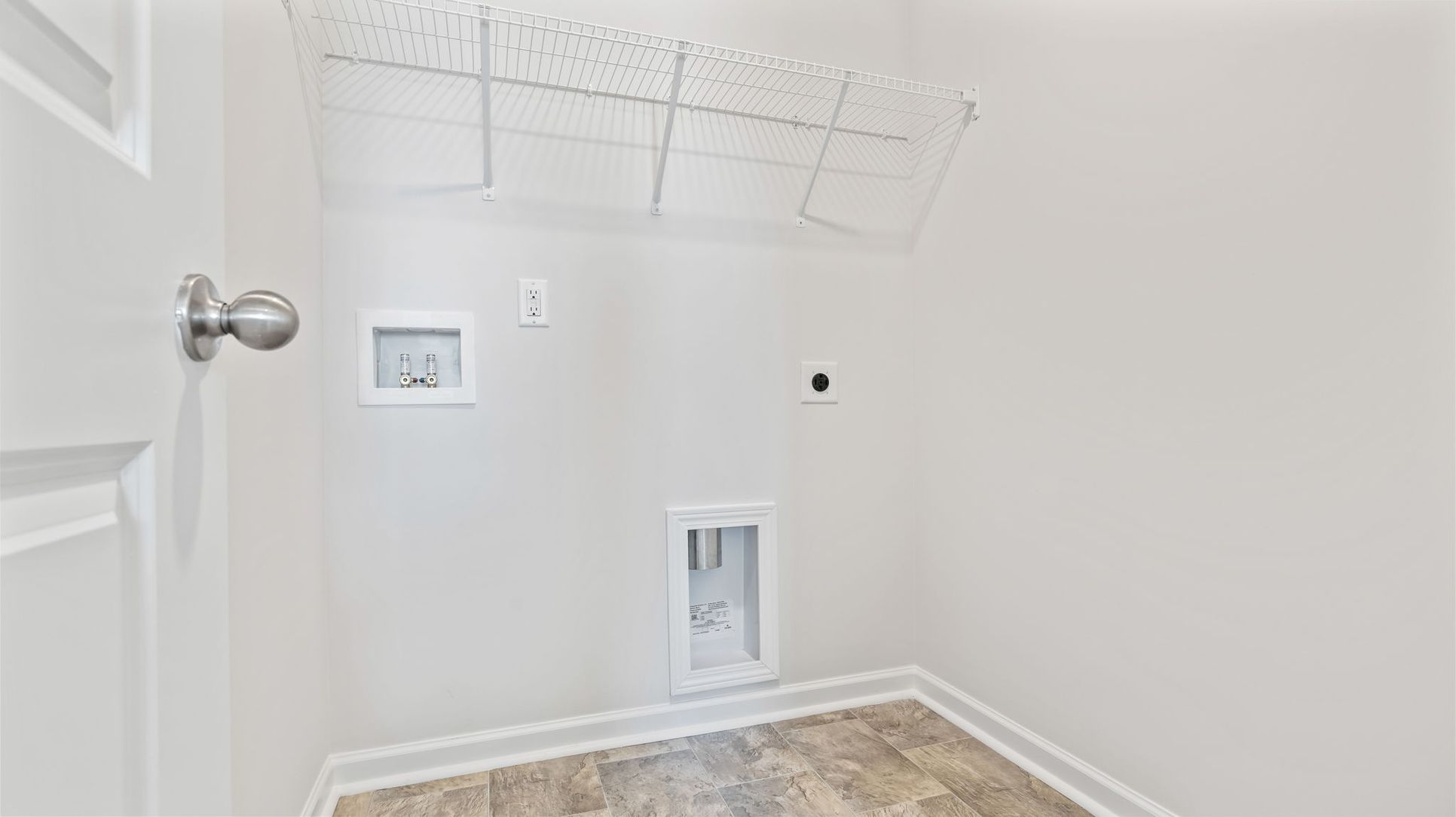 Exterior:Elevation Image 28.