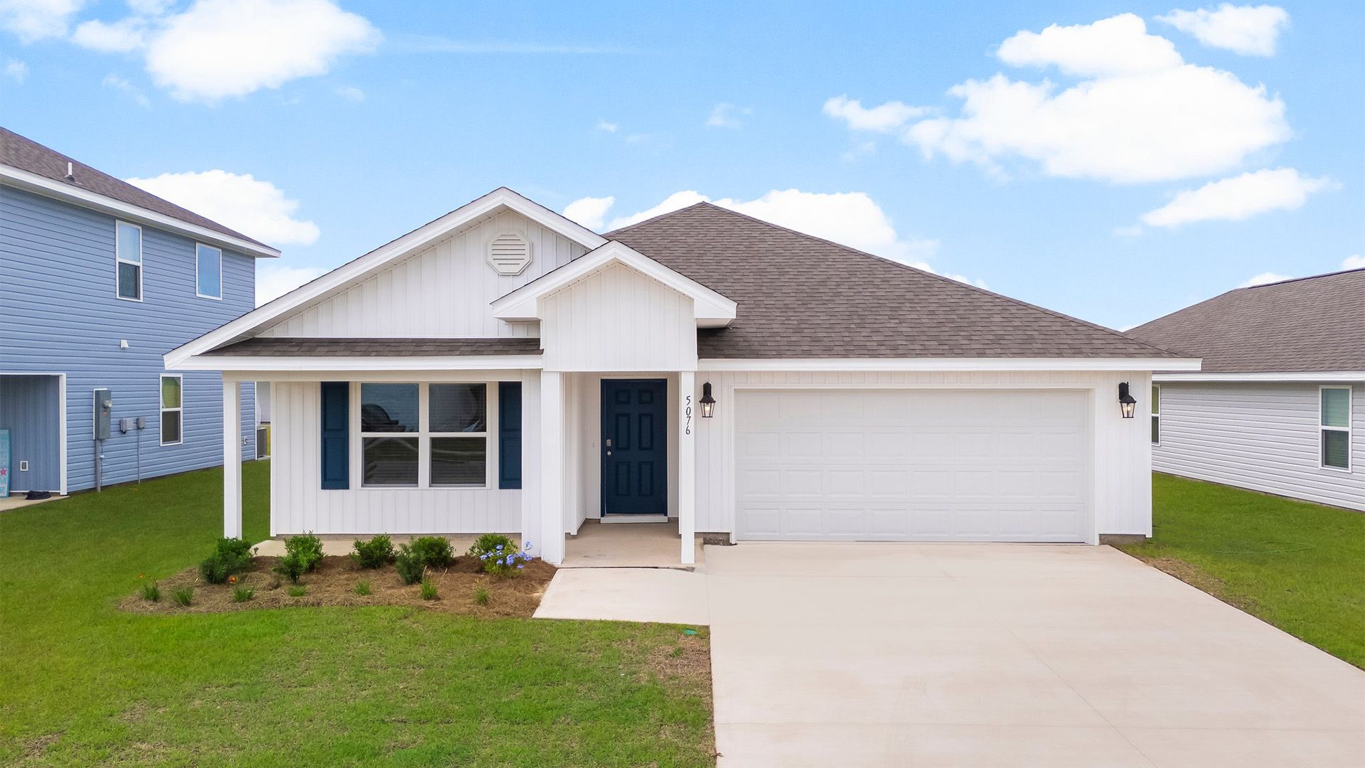 Exterior:Elevation Image 0.