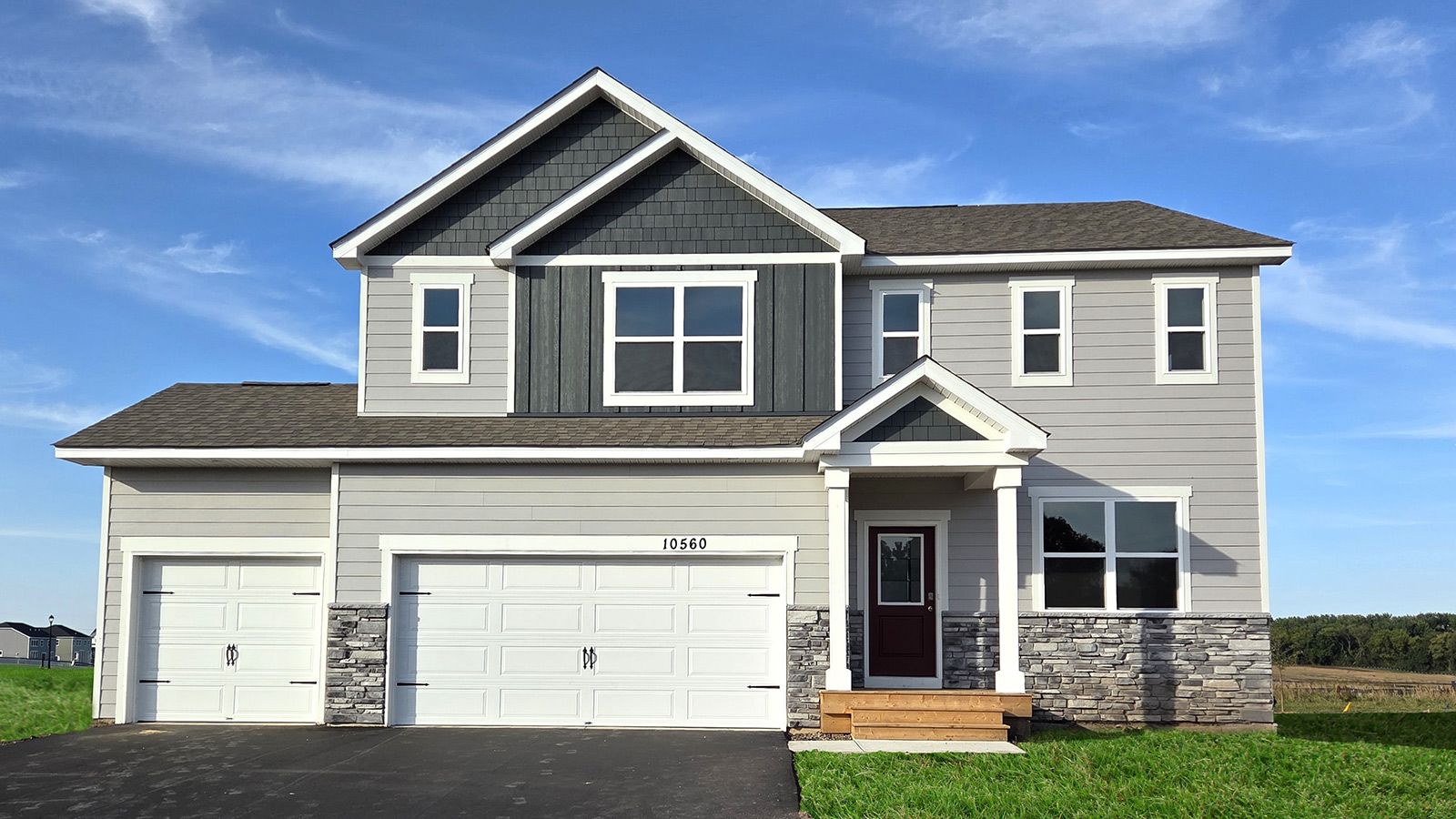 Exterior:Elevation Image 0.