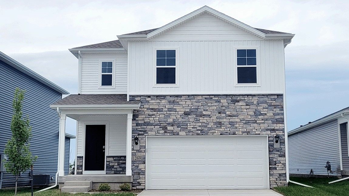 Exterior:Elevation Image 0.