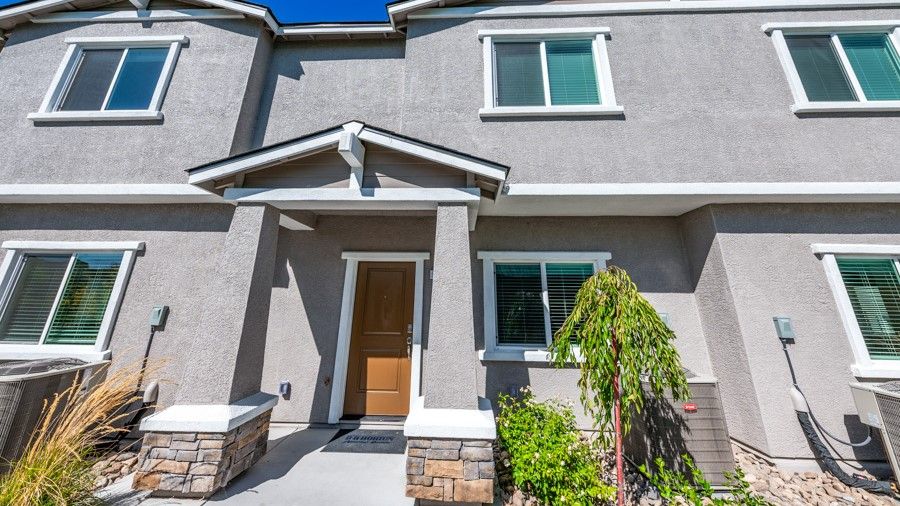 Exterior:Elevation Image 0.