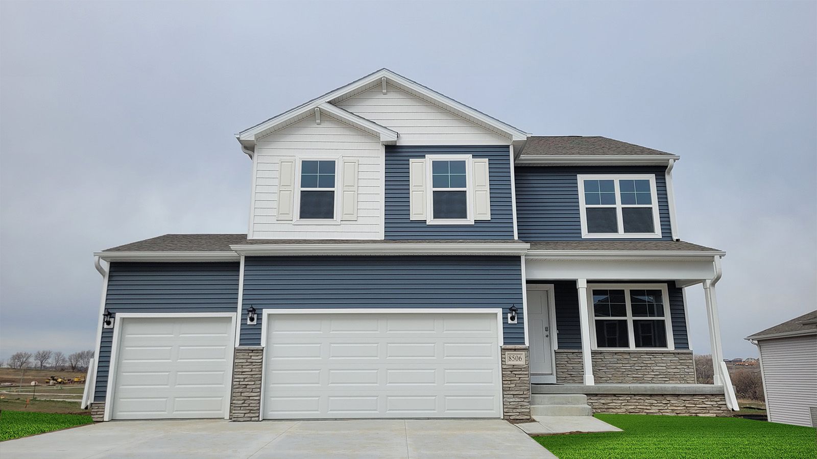 Exterior:Elevation Image 0.