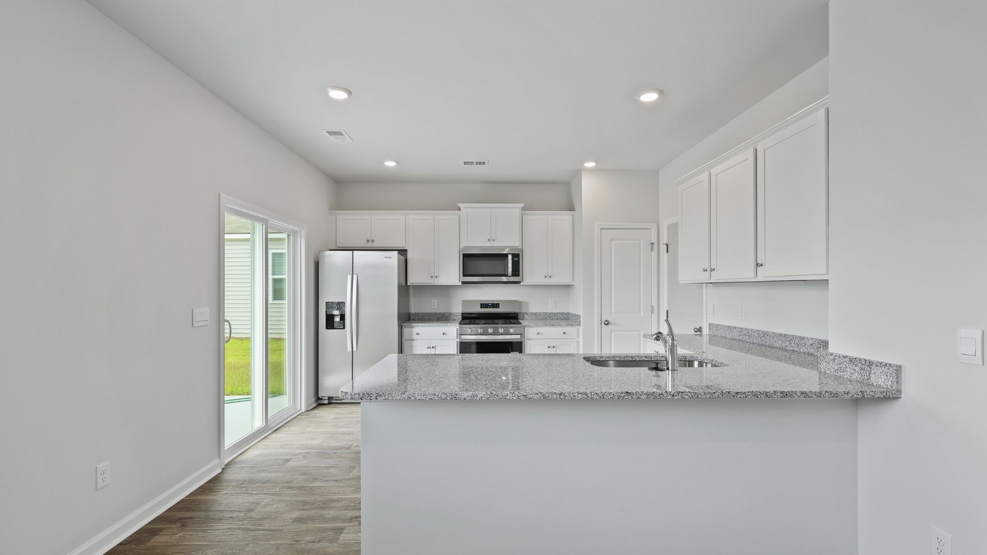 Exterior:Elevation Image 5.