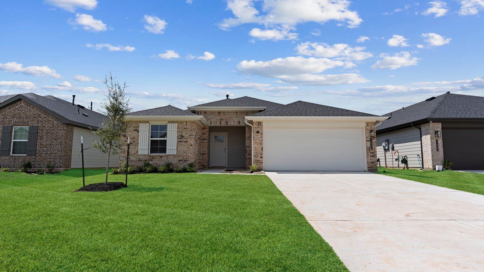 Exterior:Elevation Image 0.
